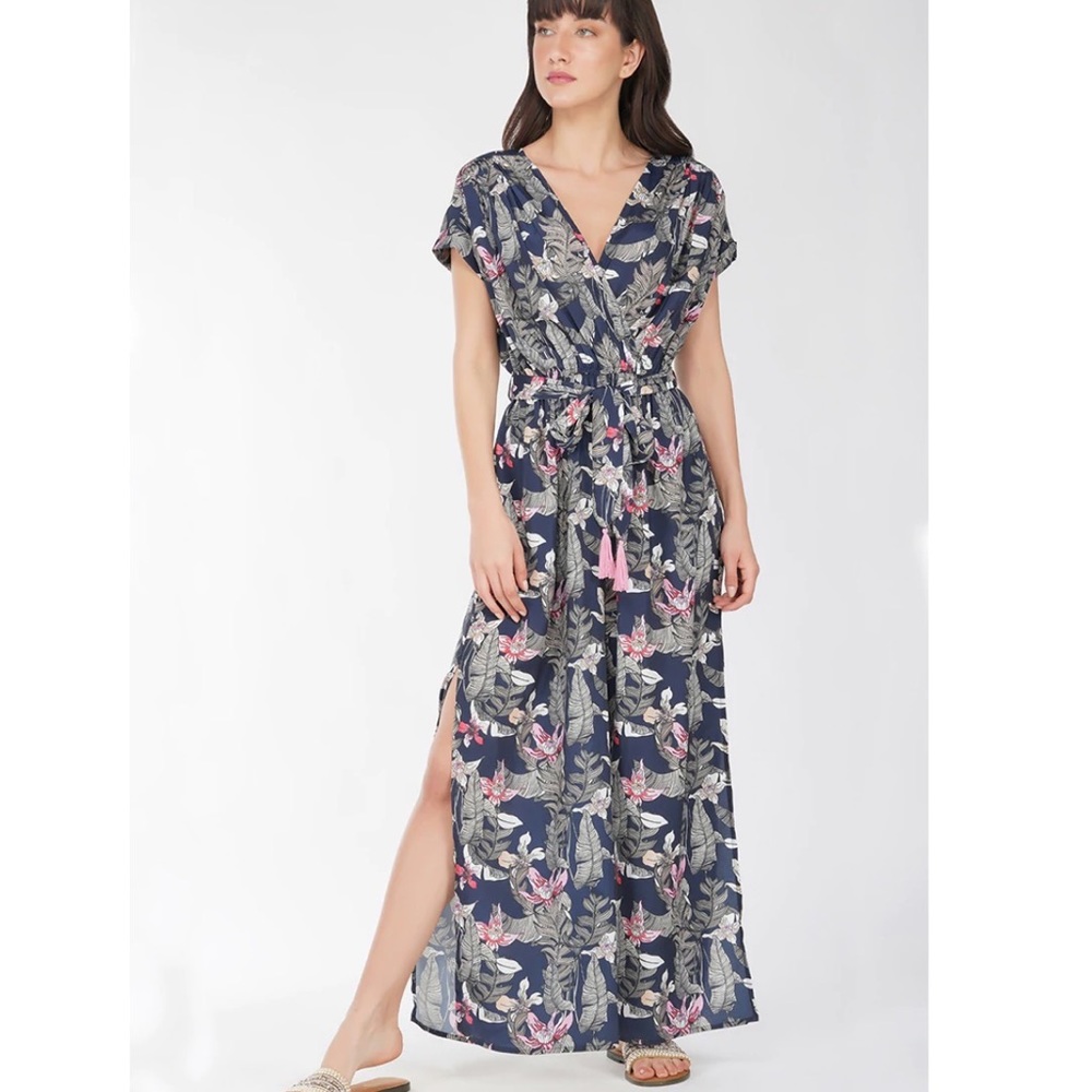 America & Beyond Maui Nights Leaf Jumpsuit brand new XL